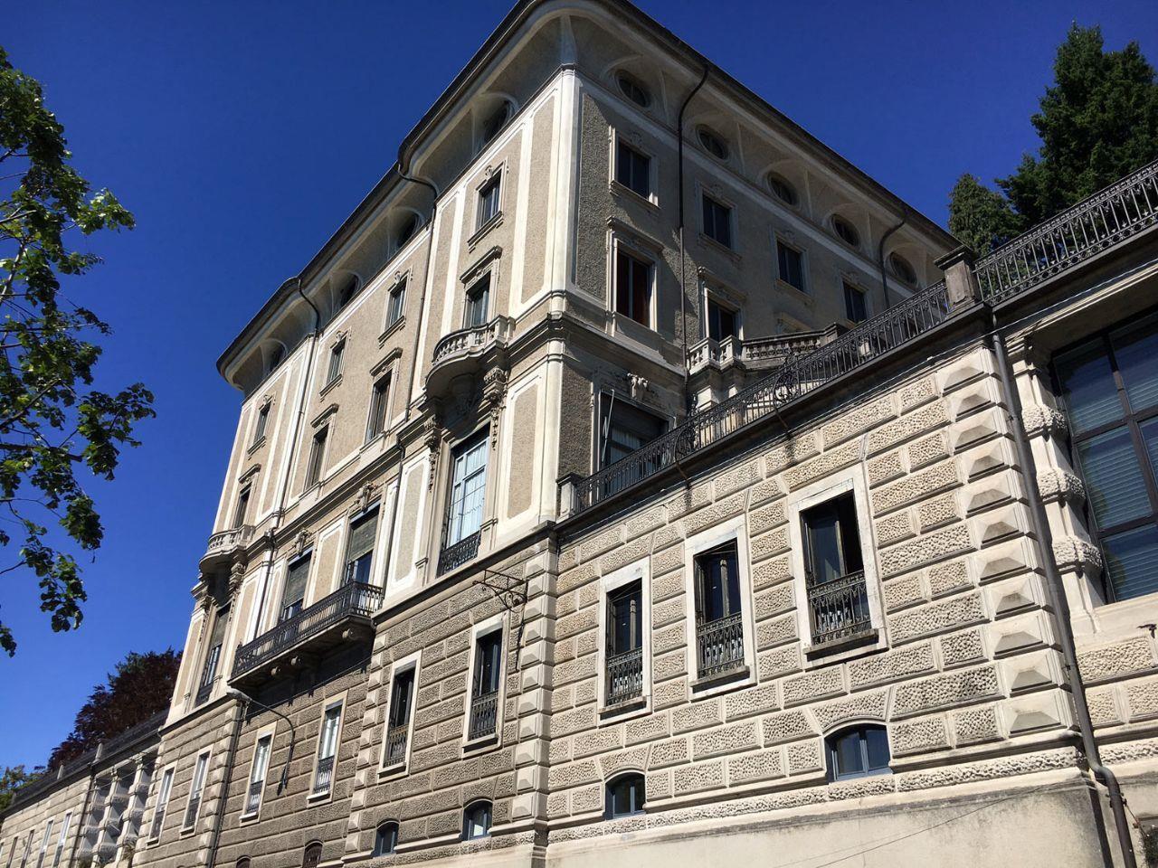 Изящные апартаменты в Оджеббио в вилле «Pascià ad Oggebbio» с бассейном и видом на озеро, AA.2659