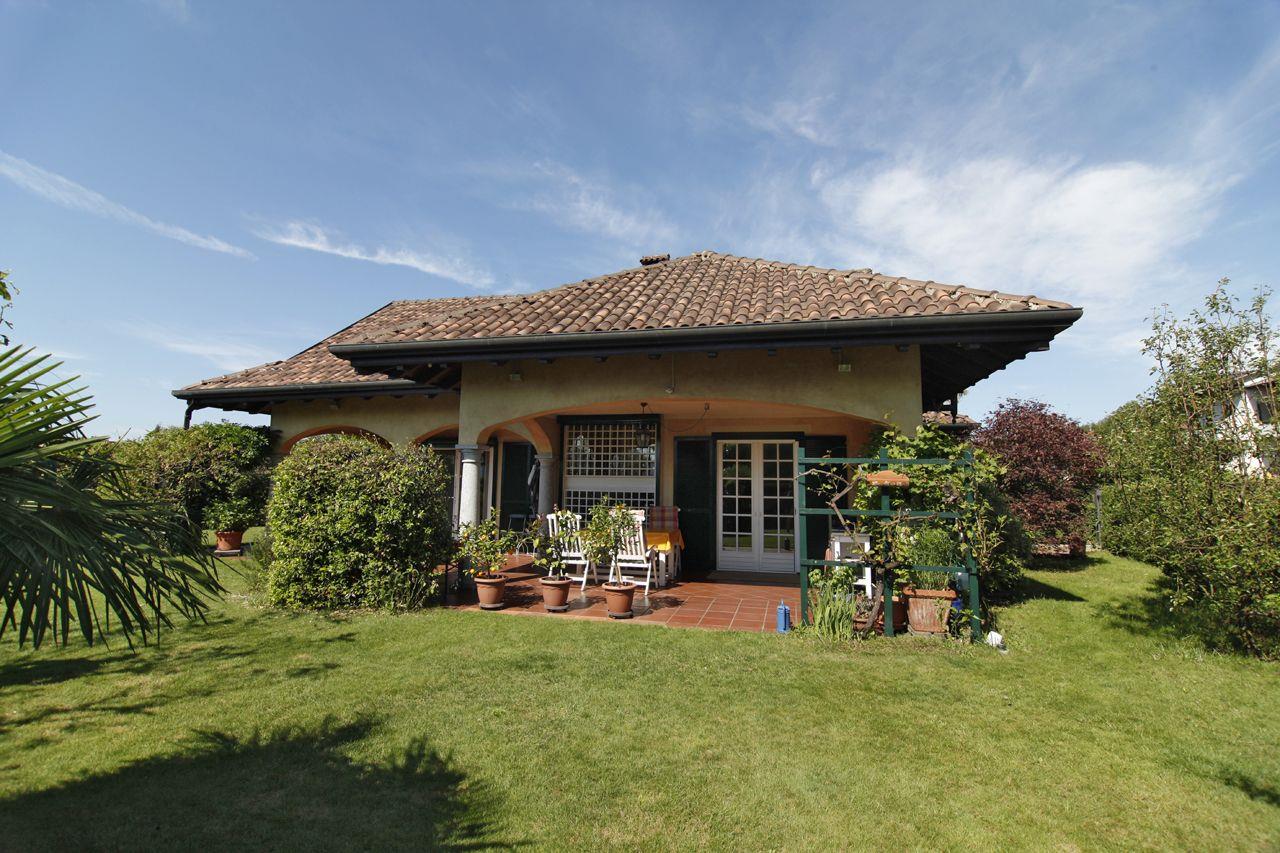 Особняк в Ариццано, 3 спальни, сауна, сад и гараж, V.1128