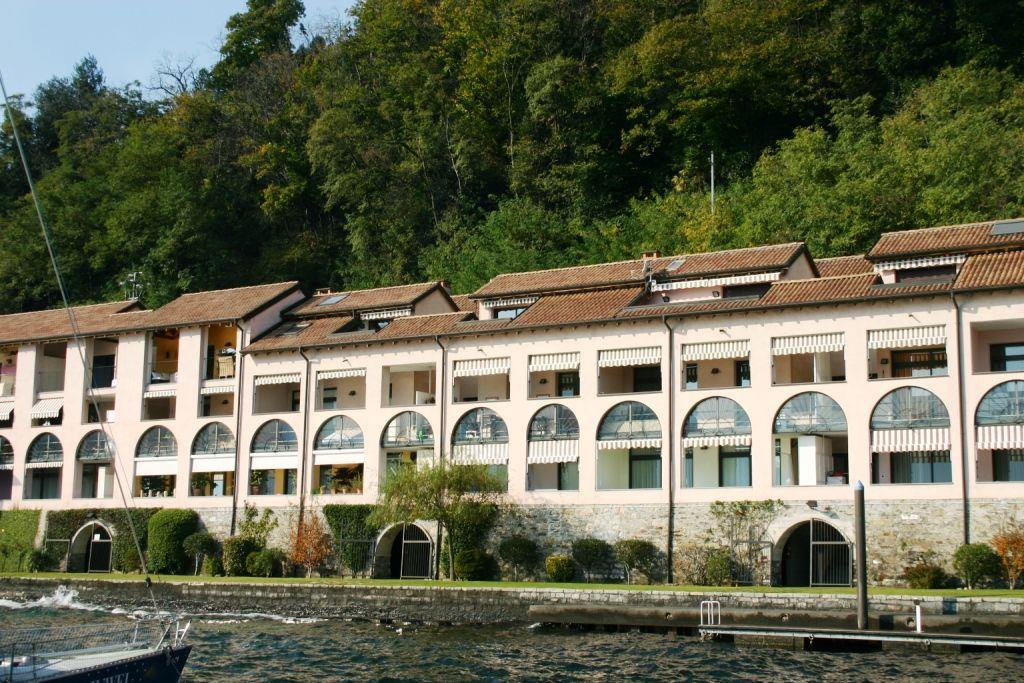 Трехкомнатные апартаменты в Гиффе с террасой и гаражом, AA.2243