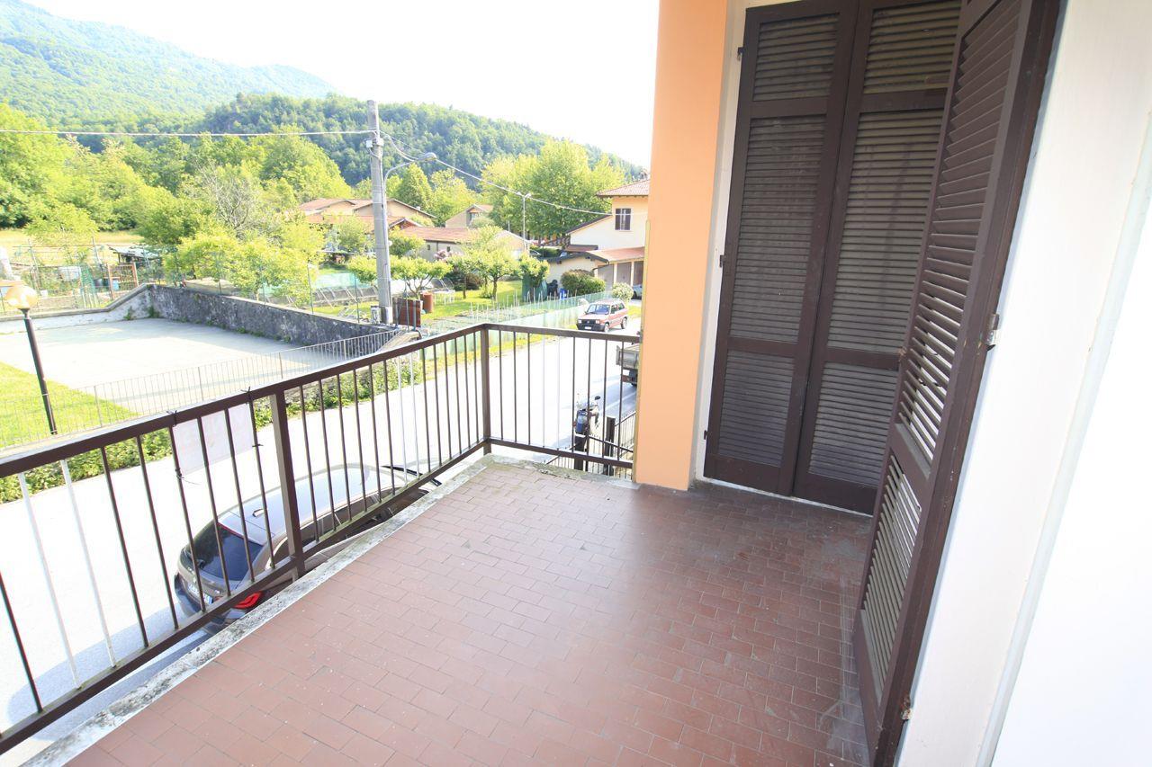 Трехкомнатная квартира с балконом в Сан-Бернардино-Вербано, AA.2650