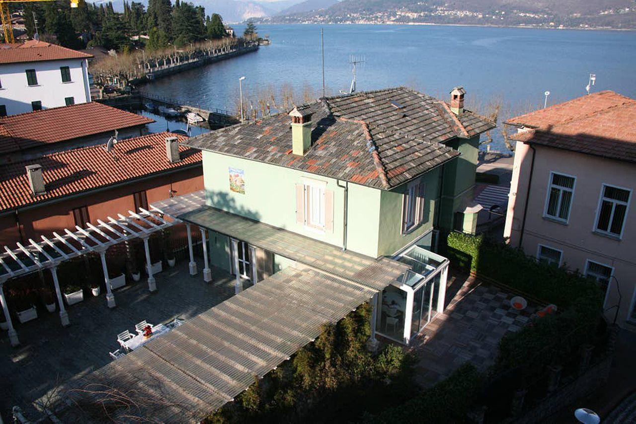 Вилла между Лавено и Луино с садом, V.0303