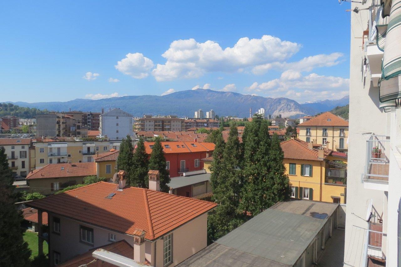 Двухкомнатная квартира в Интра, Вербания, AA.3186