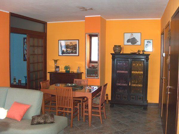 Отдельно стоящий дом, с видом на озеро, с садом и гаражом, V.0419