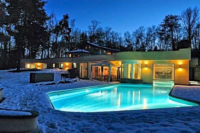 Усадьба в Аграте Контурбия с бассейном и гаражом, 6 спален, LH.0038