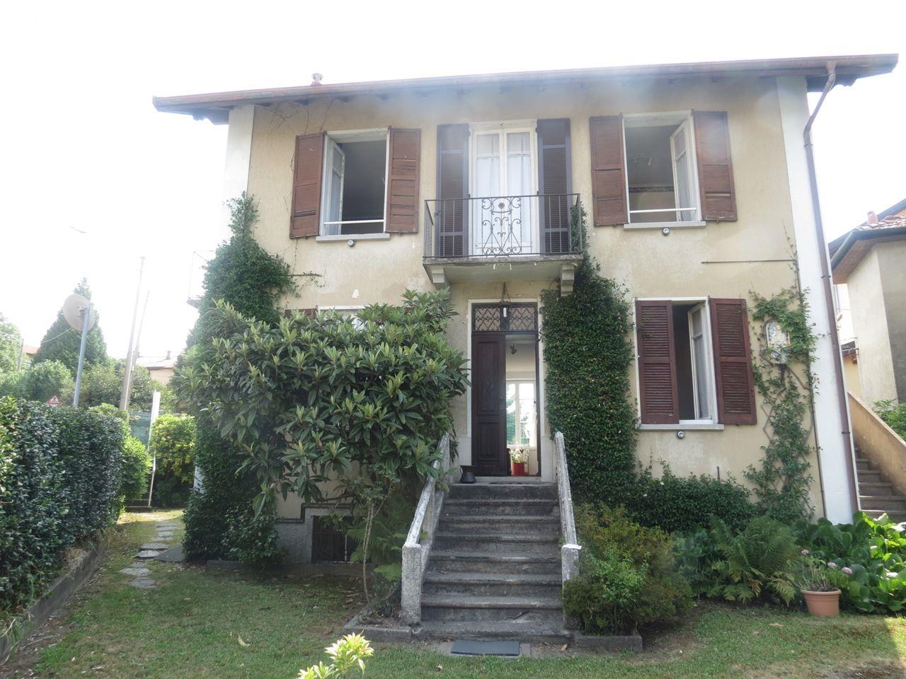 Дом в Беэ с садом и гаражом, V.1042