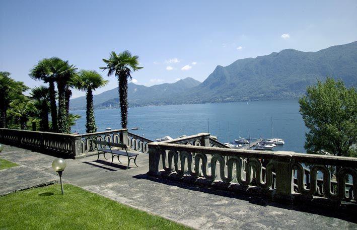 Апартаменты в Гиффе с видом на озеро Маджоре, гараж, AA.2412