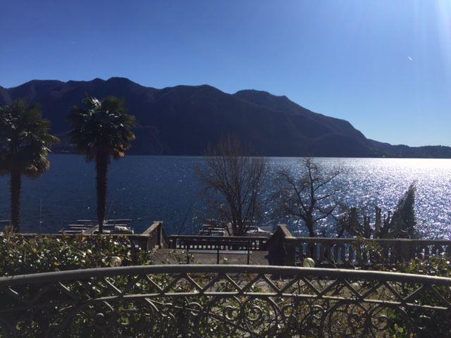 Апартаменты в Гиффе с видом на озеро Маджоре и гаражом, AA.2411