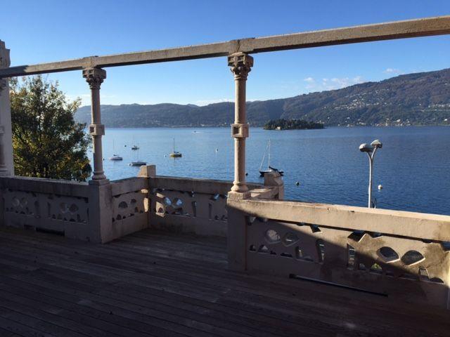 Апартаменты в Вербании с видом на озеро Маджоре, с гаражом и террасой, AA.2537