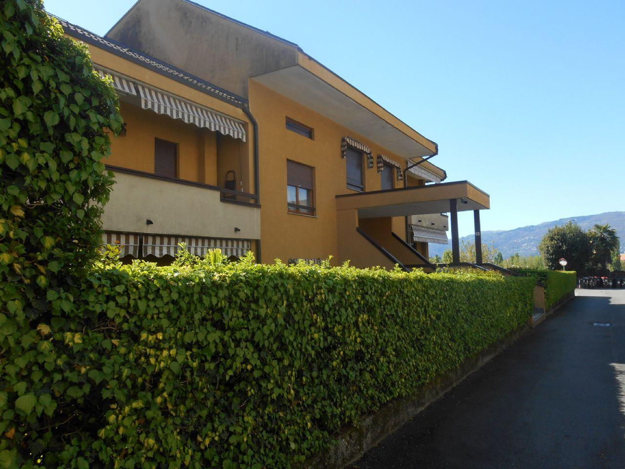 Квартира в Вербании с балконом и гаражом, 3 спальни, AA.2629