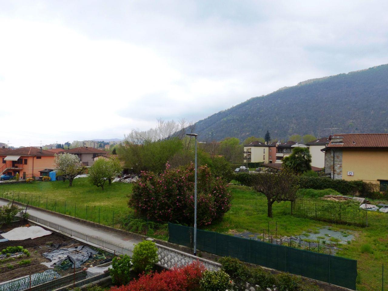 Трехкомнатная квартира в Поссаччо, Вербания, с гаражом и садом, AA.3175