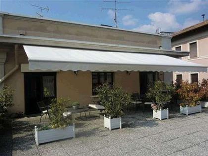 Апартаменты в Стрезе с видом на озеро Маджоре, 4 спальни, с террасой и гаражом, AA.1517