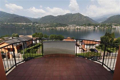 Дом в регионе Оменья (Omegna), Италия за  360 000 евро