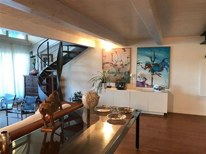 Квартира в регионе Озеро Маджоре (Lago Maggiore), Италия за  585 000 евро