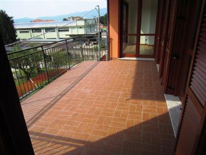 Квартира в регионе Озеро Маджоре (Lago Maggiore), Италия за  245 000 евро