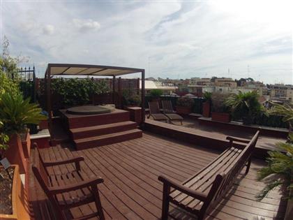 Квартира в регионе Рим (Roma), Италия за  500 000 евро