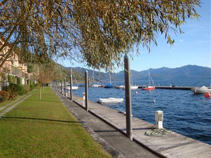 Квартира в регионе Озеро Маджоре (Lago Maggiore), Италия за  260 000 евро