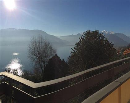 Квартира в регионе Озеро Маджоре (Lago Maggiore), Италия за  245 000 евро