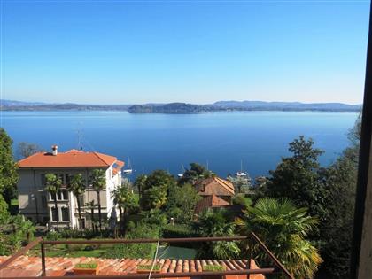 Квартира в регионе Озеро Маджоре (Lago Maggiore), Италия за  365 000 евро
