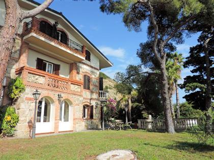 Дом в регионе Сан-Ремо (Sanremo), Италия за 3 000 000 евро