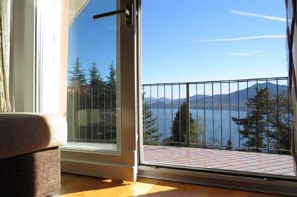 Квартира в регионе Озеро Маджоре (Lago Maggiore), Италия за  265 000 евро