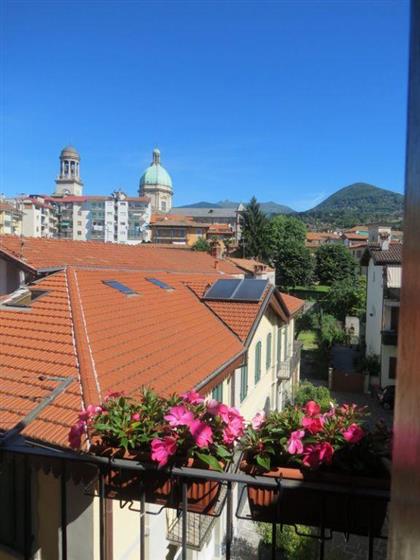 Апартаменты в Вербании с балконом на продажу.