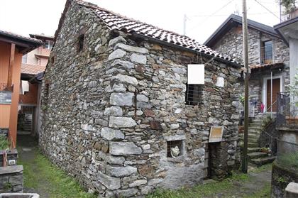 Дом в регионе Каннобио (Cannobio), Италия за  45 000 евро